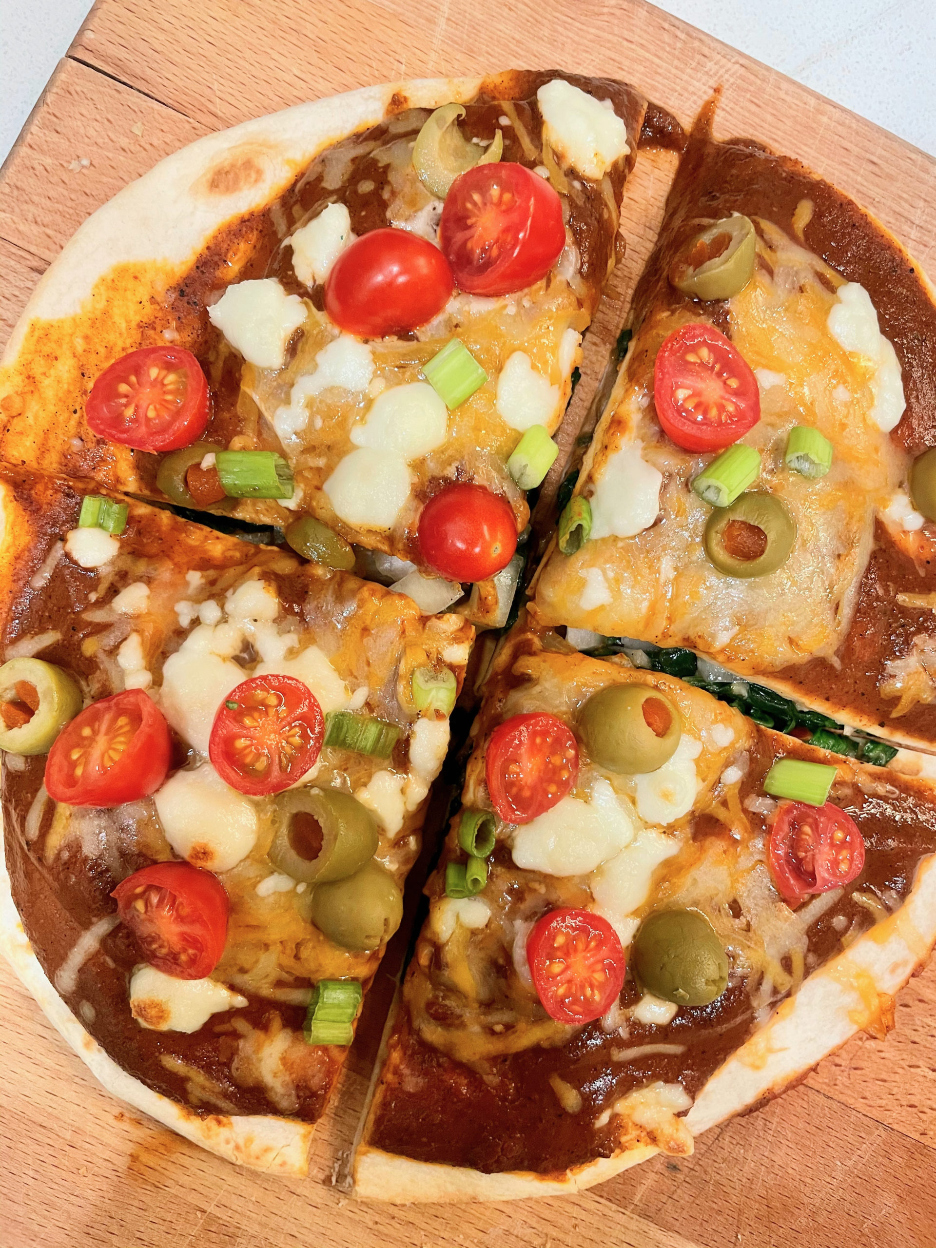 The Vegan Mexican Pizzas are ready!
